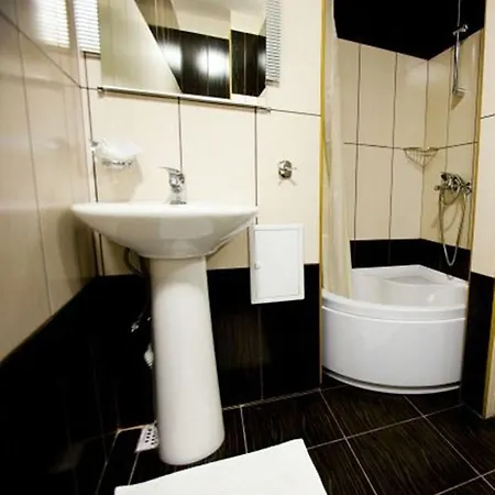 La Gil 부쿠레슈티