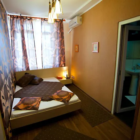 Otel La Gil Bükreş